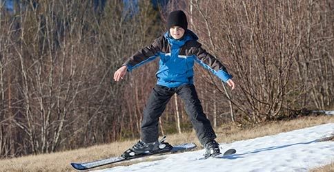 Skifahren ohne Schnee Skifahren ohne Schnee