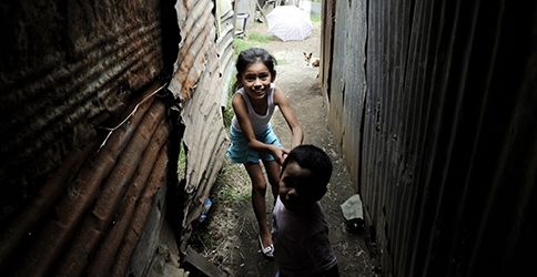 Kinder im Slum (dapd) Kinder im Slum (dapd)