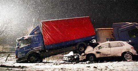 Verunfallter LKW Verunfallter LKW